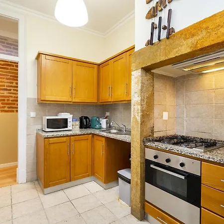 Whome Urban Comfort: 1-br Near Airport & Train Station Lejlighed *