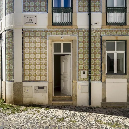 Whome Urban Comfort: 1-br Near Airport & Train Station Apartamento