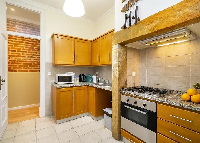 Whome Urban Comfort: 1-br Near Airport & Train Station Lejlighed *